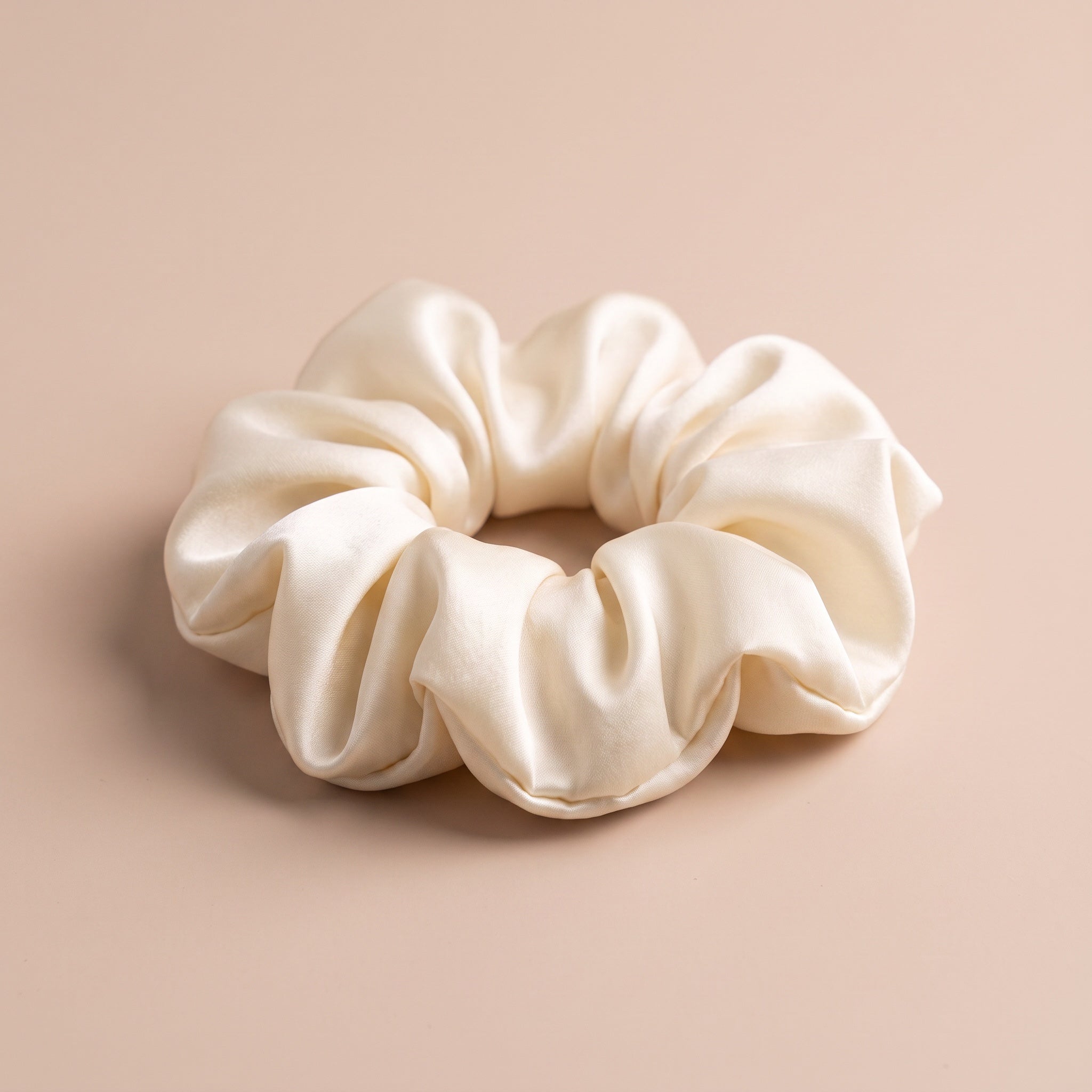 [sp-scrunchie-biel.jpg]